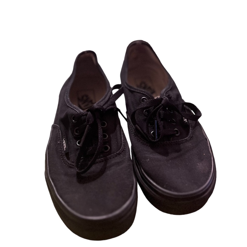 Vans black low top men’s  size 6